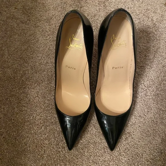 Christian Louboutin So Kate Pumps - Picture 7 of 8